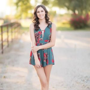 Meet your Posher, Nicole